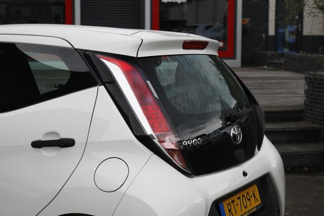 Toyota AYGO 1.0 VVT-i x-fun