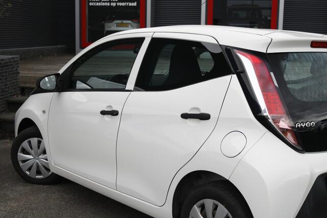Toyota AYGO 1.0 VVT-i x-fun