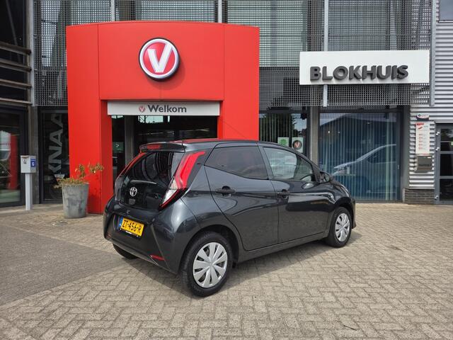 Toyota AYGO 1.0 VVT-i x-fun