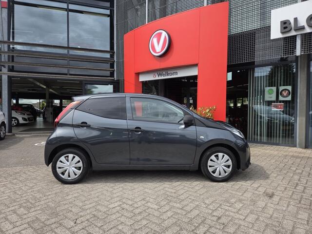 Toyota AYGO 1.0 VVT-i x-fun