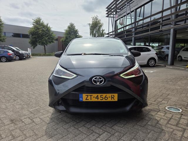 Toyota AYGO 1.0 VVT-i x-fun