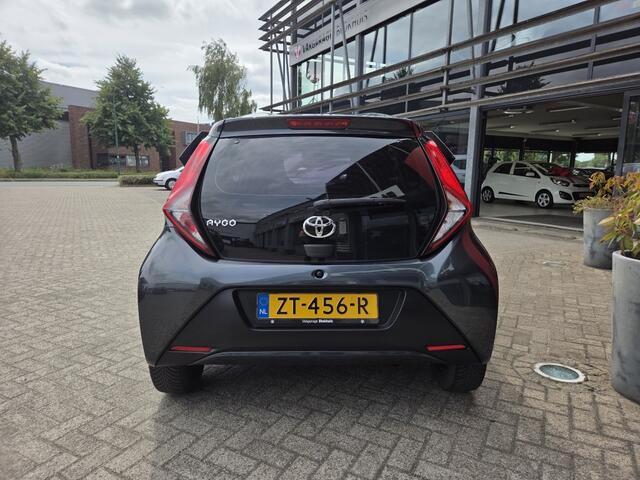 Toyota AYGO 1.0 VVT-i x-fun