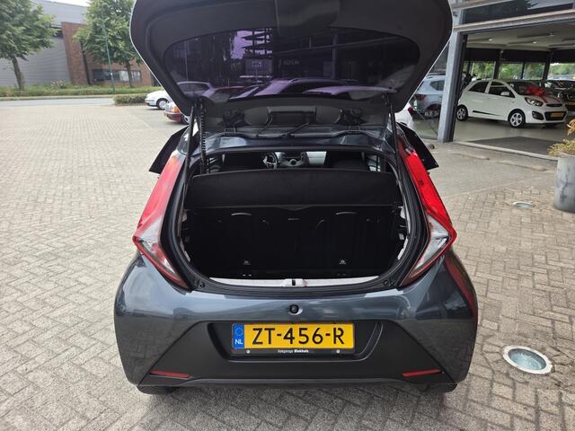 Toyota AYGO 1.0 VVT-i x-fun