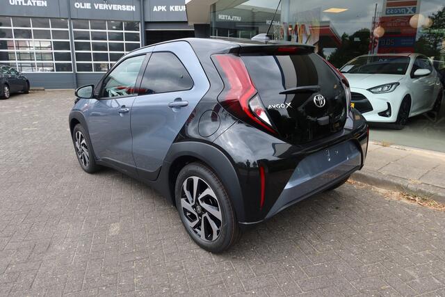 Toyota AYGO X 1.0 VVT-i S-CVT Pulse AUTOMAAT -NIEUW- direct rijden !