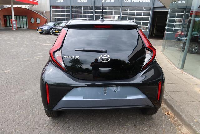 Toyota AYGO X 1.0 VVT-i S-CVT Pulse AUTOMAAT -NIEUW- direct rijden !