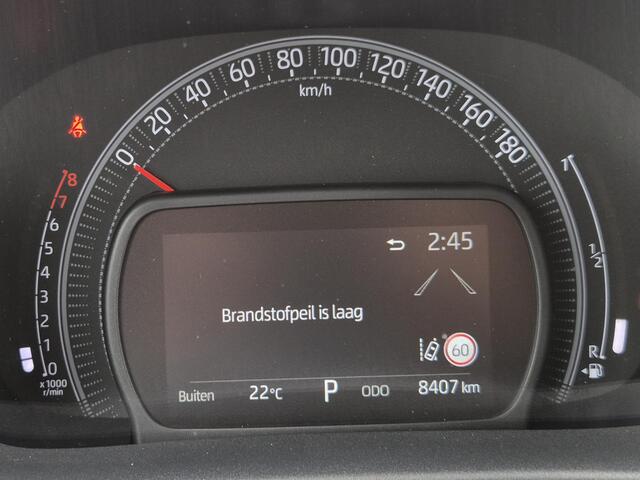 Toyota AYGO X 1.0 VVT-i S-CVT first Automaat / Navigatie middels Apple Carplay Android Auto / Adaptief CC / Climate control / Achteruitrijcamera / Keyless Entry/Start / Navigatie / Lichtmetalen wielen 18" / Parkeersensoren voor en achter /