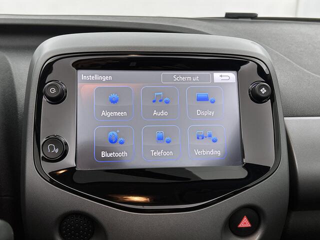 Toyota AYGO 1.0 VVT-i x-joy cabrio | Cabrio vouwdak | Automaat | Bluetooth | lage KM stand | LM wielen |