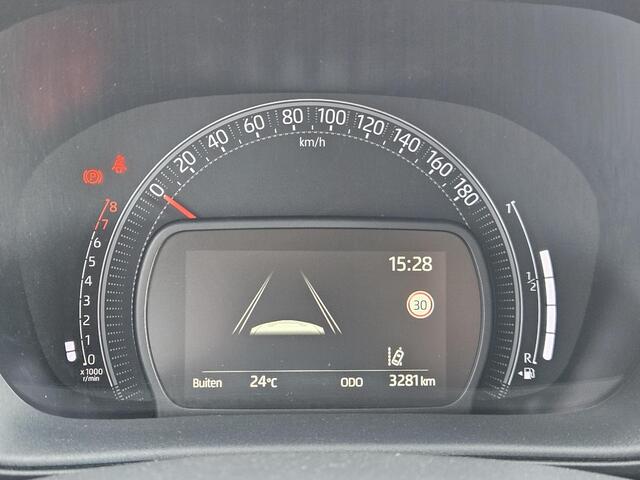 Toyota AYGO X 1.0 VVT-i MT Business 3.300km Carplay