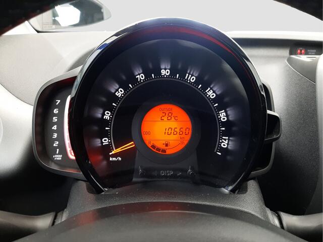 Toyota AYGO 1.0 VVT-i x-joy | Airco | Camera | LM Velgen |