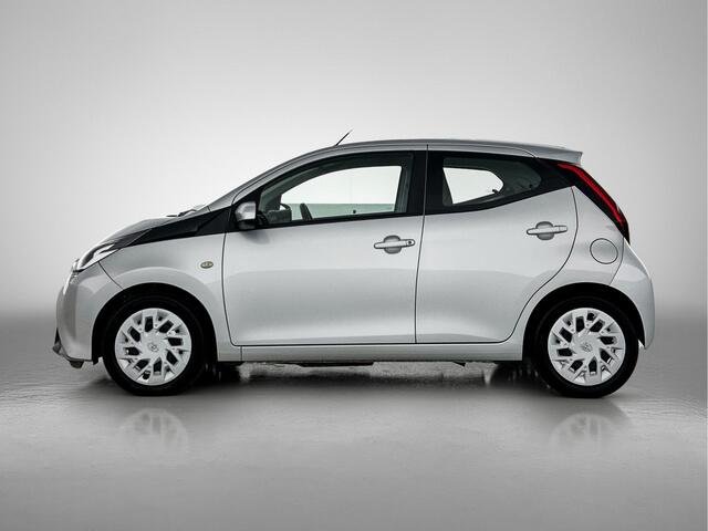 Toyota AYGO 1.0 VVT-i x-play | Airco | Apple Carplay/Android Auto | Camera |
