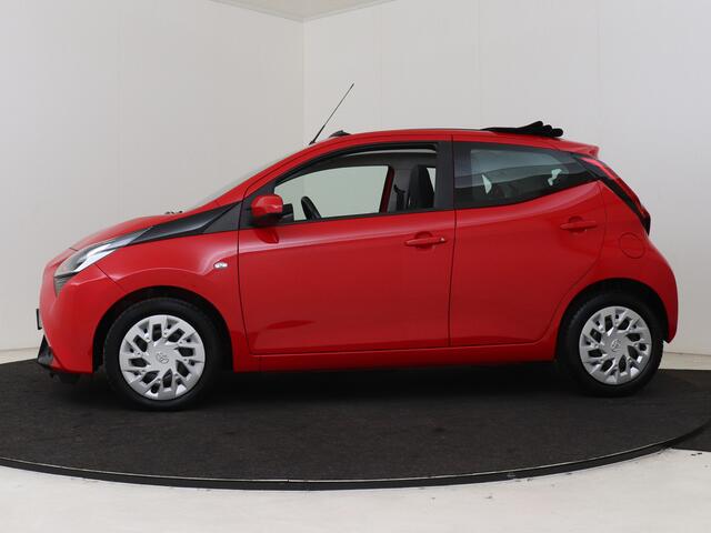 Toyota AYGO 1.0 VVT-i x-play cabrio I Airco I Centrale vergrendeling met afstandsbediening I Apple Carplay/Android Auto I