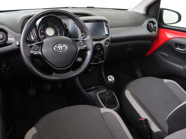 Toyota AYGO 1.0 VVT-i x-play cabrio I Airco I Centrale vergrendeling met afstandsbediening I Apple Carplay/Android Auto I