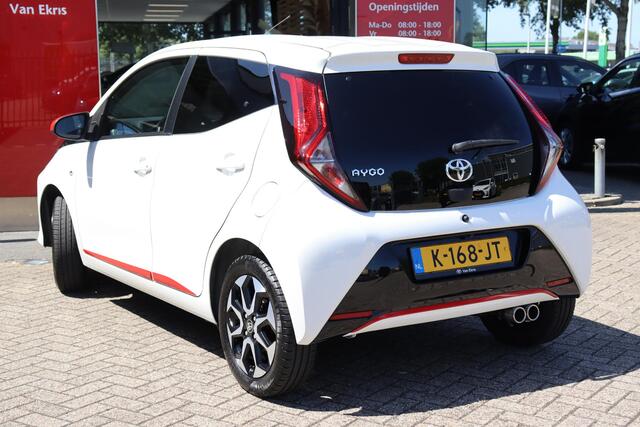 Toyota AYGO 1.0 VVT-i x-joy, Red Pack, Carplay