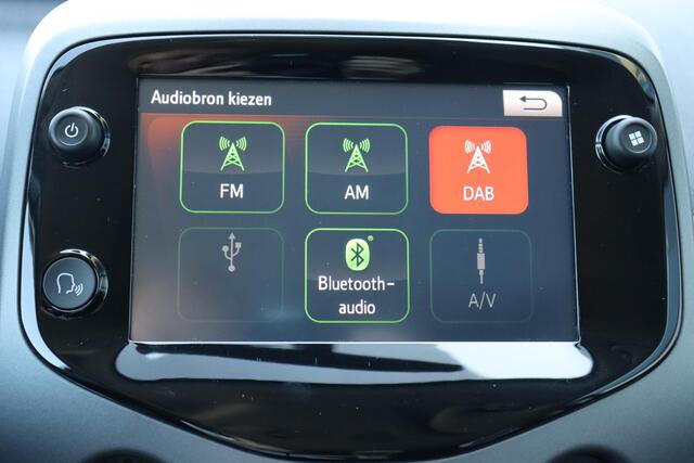 Toyota AYGO 1.0 VVT-i x-joy, Red Pack, Carplay