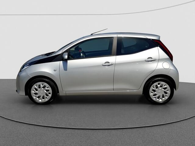 Toyota AYGO 1.0 VVT-i x-play | Airco | Camera | Carplay | Android Auto |