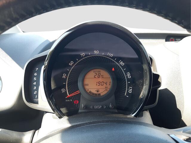 Toyota AYGO 1.0 VVT-i x-play | Airco | Camera | Carplay | Android Auto |