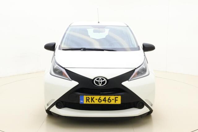Toyota AYGO 1.0 VVT-i x-fun | Airco | 5 Deuren | Zuinige motor | Electrische ramen | LED Dagrijdverlichting | Airbags | Centrale deurvergrendeling