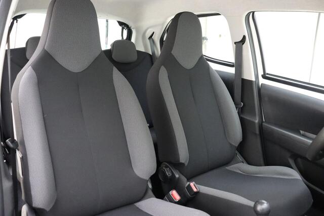 Toyota AYGO 1.0 VVT-i x-fun | Airco | 5 Deuren | Zuinige motor | Electrische ramen | LED Dagrijdverlichting | Airbags | Centrale deurvergrendeling