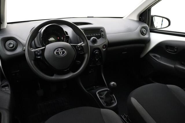 Toyota AYGO 1.0 VVT-i x-fun | Airco | 5 Deuren | Zuinige motor | Electrische ramen | LED Dagrijdverlichting | Airbags | Centrale deurvergrendeling