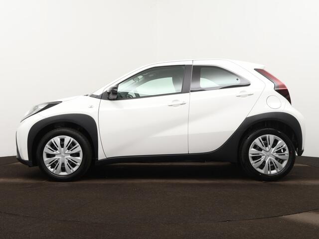 Toyota AYGO X 1.0 VVT-i MT play *Nieuw*