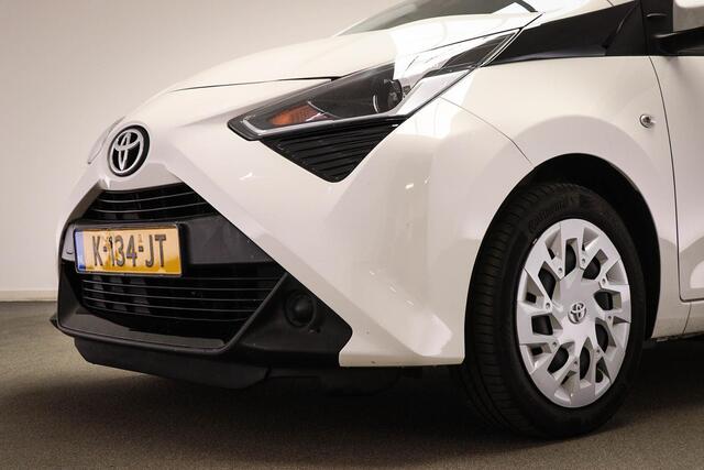 Toyota AYGO 1.0 VVT-i x-play | AIRCO | CAMERA