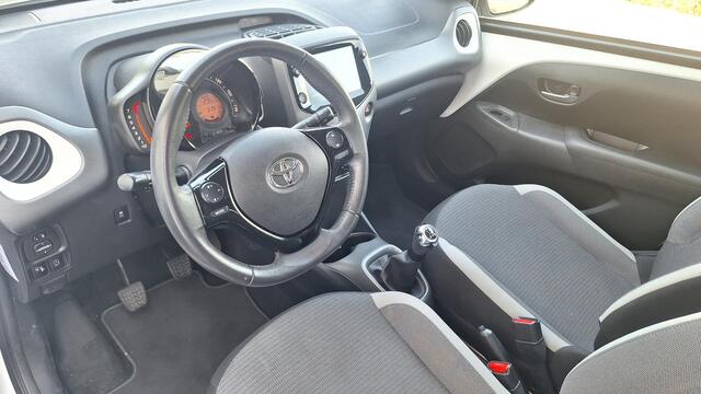 Toyota AYGO 1.0 VVT-i x-play rijklaar prijs
