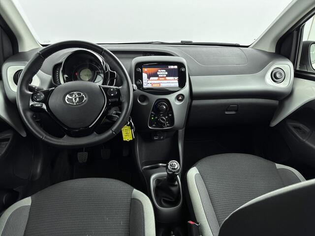Toyota AYGO 1.0 VVT-i x-play | Apple Carplay /- Android Auto | Airco | Parkeercamera |