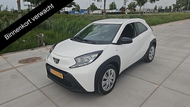 Toyota AYGO X 1.0 VVT-i MT Play | Apple Carplay & AndroidAUTO | Privacy Glass |