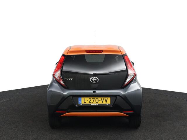 Toyota AYGO 1.0 VVT-i TeamNL | JBL Audio | Climate Control | Automatische Airco | Achteruitrijcamera | Bluetooth |