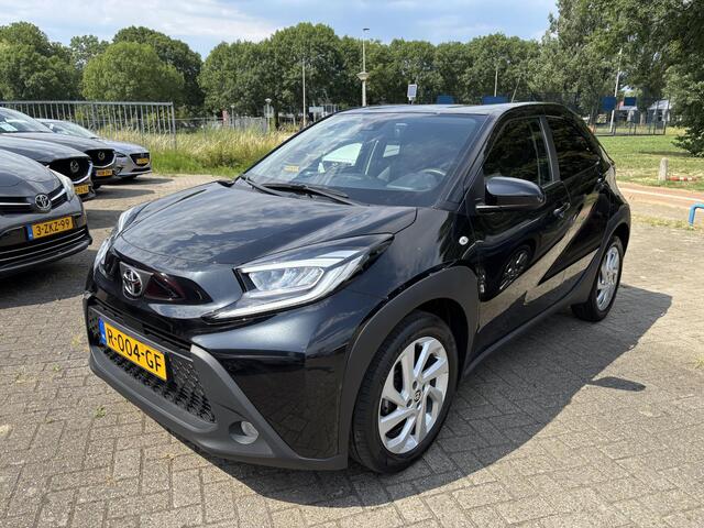 Toyota AYGO X 1.0 VVT-i MT first , Adap.Cruise, Apple Carplay, Clima, Bluetooth, Camera, LMV 17 Inch, LKA,