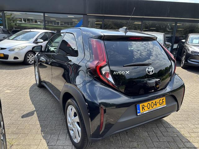 Toyota AYGO X 1.0 VVT-i MT first , Adap.Cruise, Apple Carplay, Clima, Bluetooth, Camera, LMV 17 Inch, LKA,