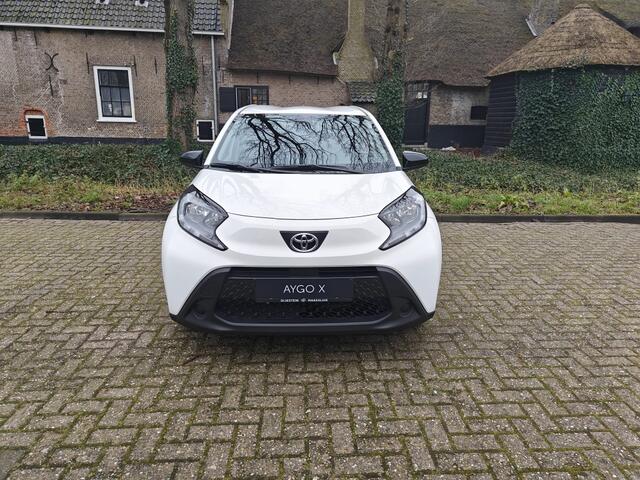 Toyota AYGO 1.0 VVT-i MT Play