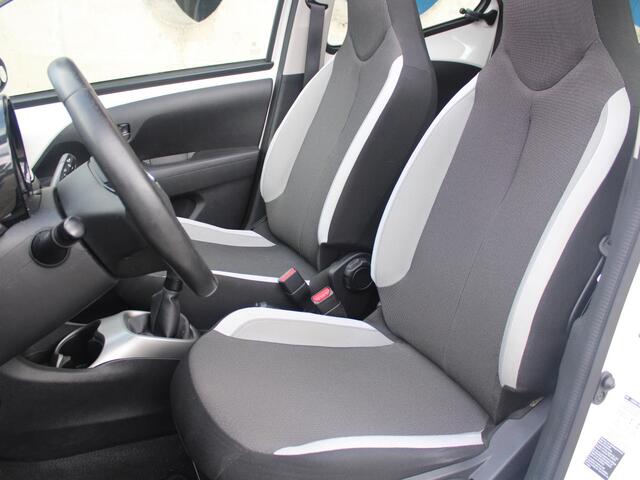 Toyota AYGO 1.0 VVT-i x-wave | ELEKTRISCH VOUWDAK | ACHTERUITRIJCAMERA |