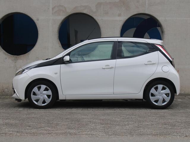 Toyota AYGO 1.0 VVT-i x-wave | ELEKTRISCH VOUWDAK | ACHTERUITRIJCAMERA |