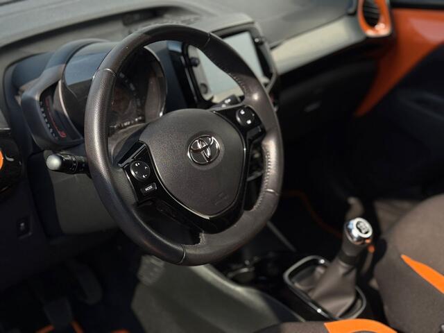 Toyota AYGO 1.0 VVT-i x-cite | Carmera | LM velgen | All season | Airco | DAB |