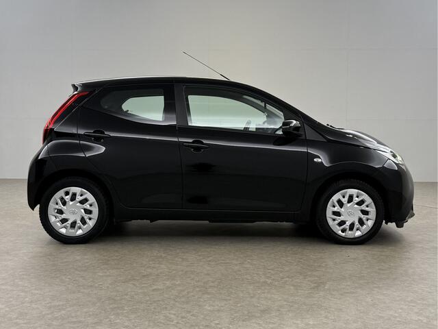 Toyota AYGO 1.0 VVT-i x-play Airco LED Cruise Camera Navigatie Elektrpakket