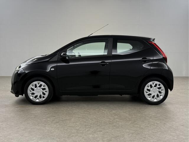 Toyota AYGO 1.0 VVT-i x-play Airco LED Cruise Camera Navigatie Elektrpakket