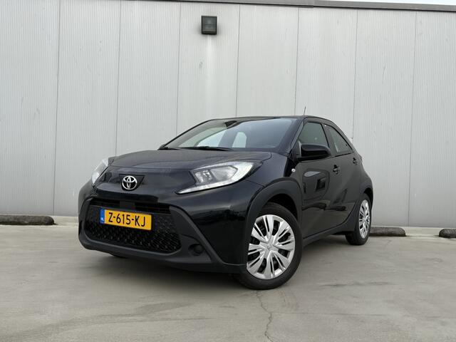 Toyota AYGO X 1.0 VVT-i MT Play | Parkeerhulp camera | Cruise control