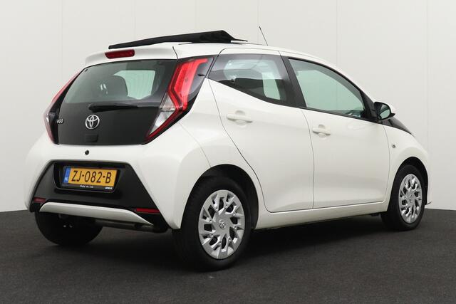Toyota AYGO 1.0 Cabrio VVT-i x-play Carplay Camera LED