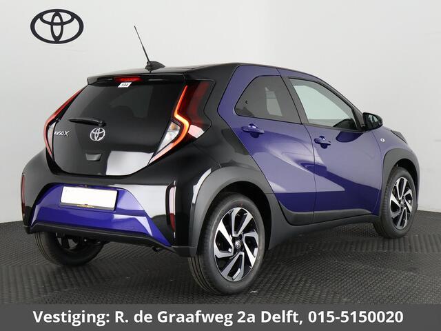 Toyota AYGO X 1.0 VVT-i S-CVT Pulse Automaat | Stoelverwarming | Adaptief Cruise Control | Camera |
