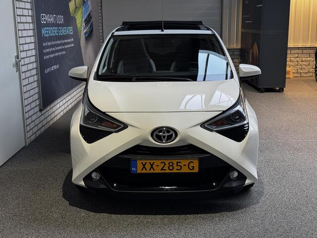Toyota AYGO 1.0 VVT-i x-joy