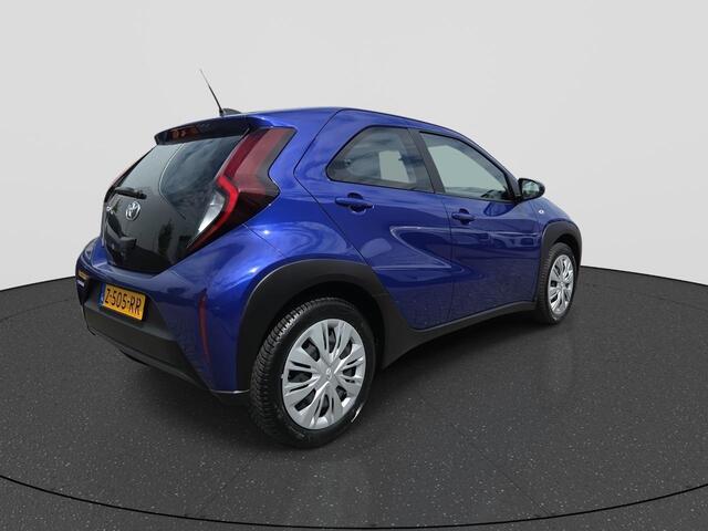 Toyota AYGO X 1.0 VVT-i MT Play