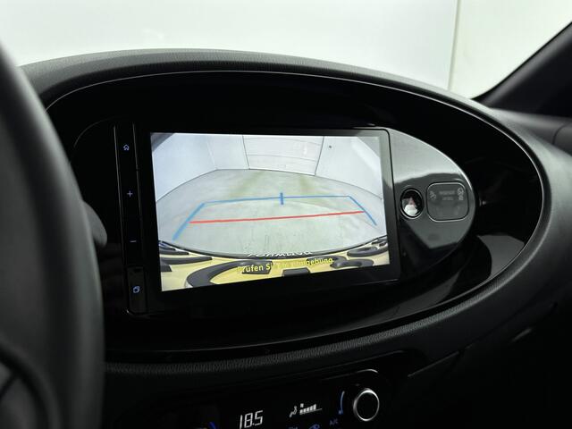 Toyota AYGO X 1.0 VVT-i S-CVT Premium Limited Automaat | Parkeersensoren | Keyless Entry |