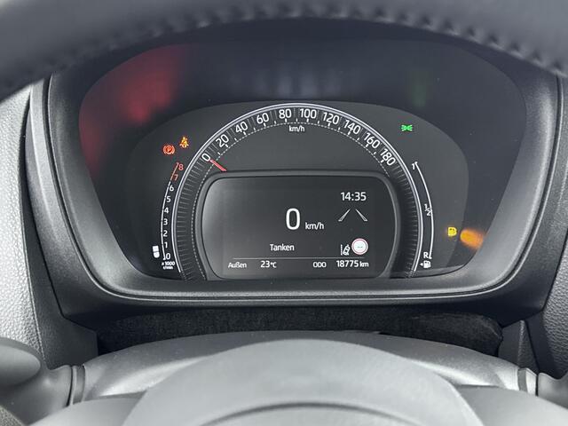 Toyota AYGO X 1.0 VVT-i MT Play Luxury | Climate Control | Stoelverwarming | Apple Carplay -/ Android Auto |
