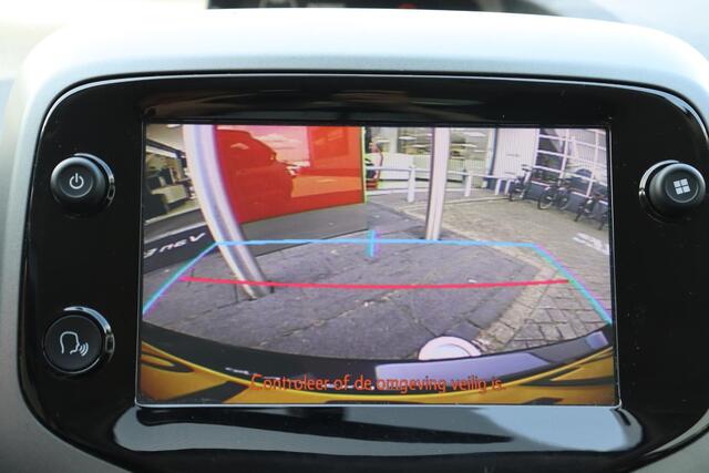 Toyota AYGO 1.0 VVT-i x-play Automaat
