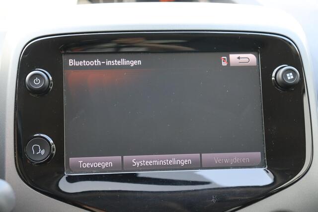 Toyota AYGO 1.0 VVT-i x-play Automaat