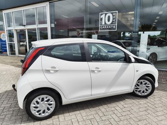 Toyota AYGO 1.0 VVT-i x-play limited | Trekhaak | Android Auto | Achteruitr