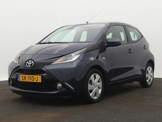 toyota-aygo-1.0-vvt-i-x-nav--camer