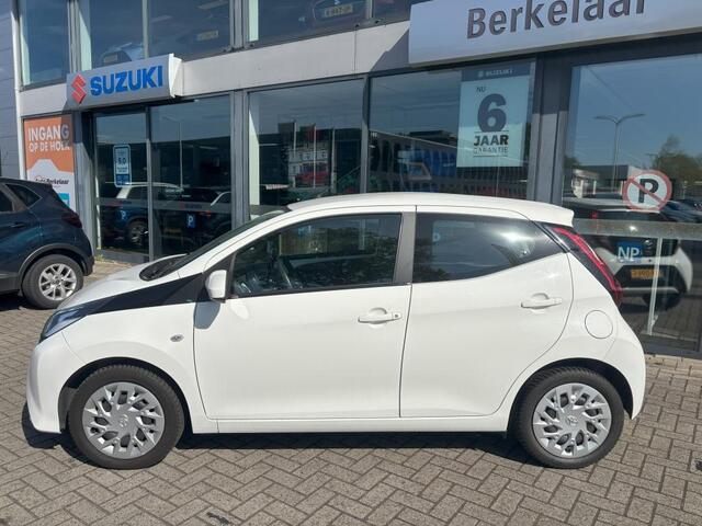 Toyota AYGO 1.0 VVT-i x-play