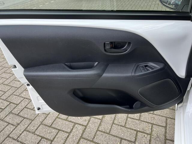 Toyota AYGO 1.0 VVT-i x-now | Airco | 5-deurs |